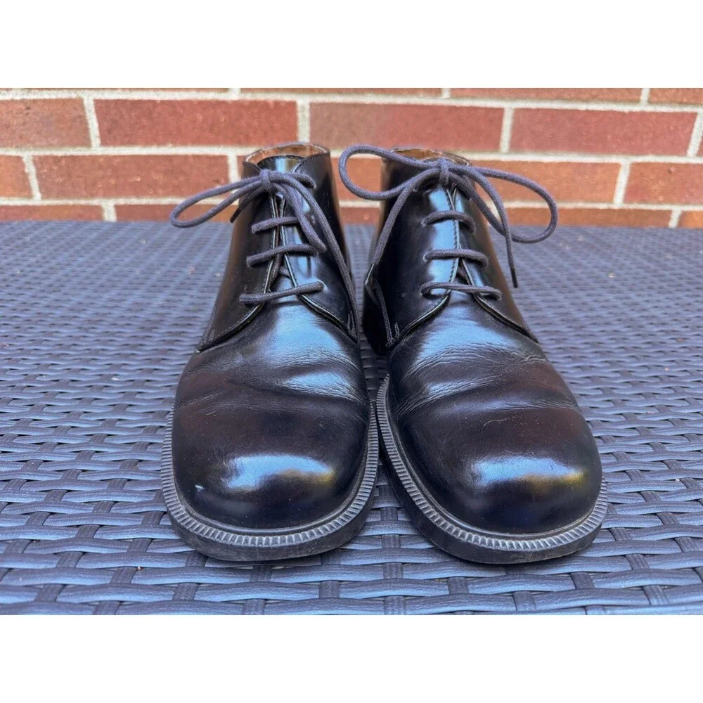 Kenneth Cole Reaction black leather chukka boots size 8.5